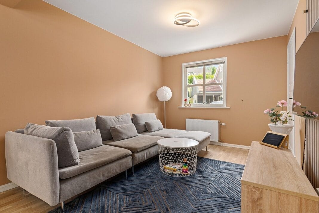 building-8385327_1280