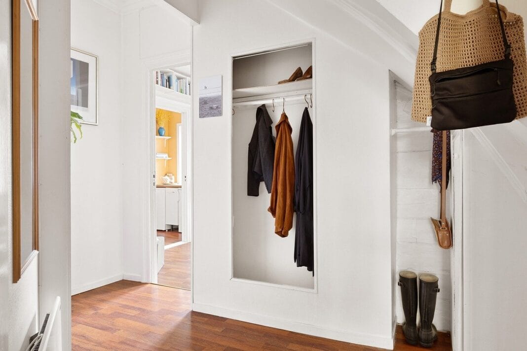 hallway-8556147_1280